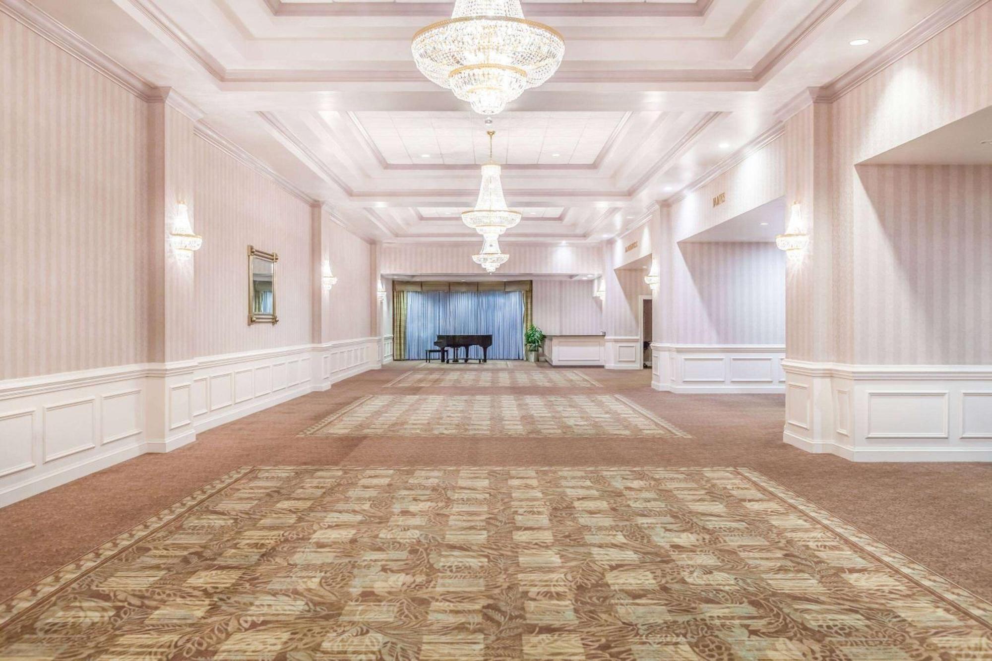 Wyndham Virginia Beach Oceanfront Eksteriør billede